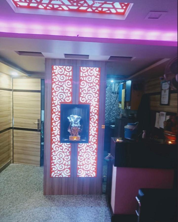 Oyo 86669 Arnav Residency Hotel New Delhi Exterior foto
